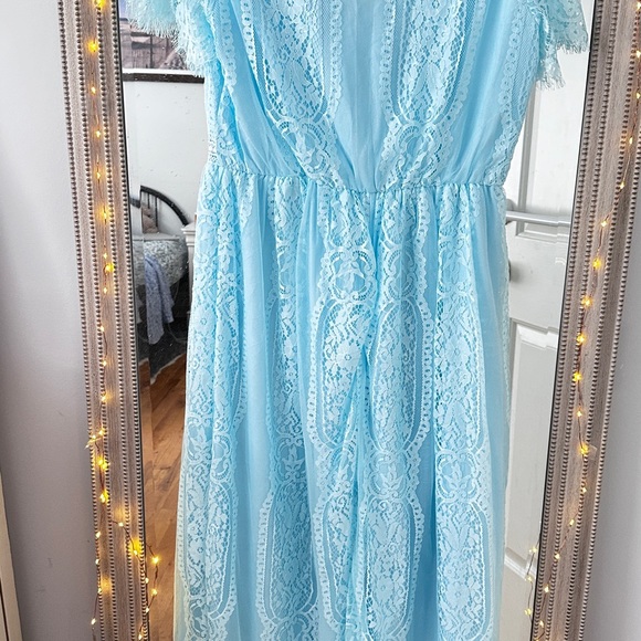 Pretty Garden NWT lace maxi dress - Picture 7 of 9